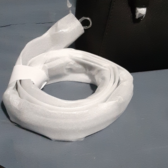 MMK Michael Kors Mini Handbag - Picture 4 of 5